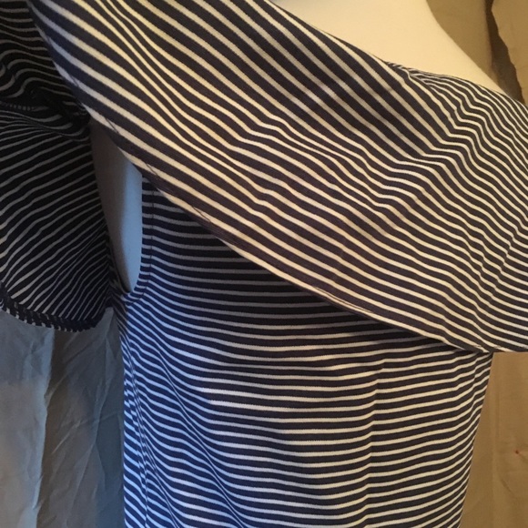 Ann Taylor Navy Blue Striped Off Shoulder Top XS - Picture 7 of 8